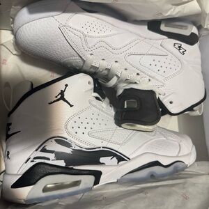 Brand New Never Worn 2023 Air Jordan 13 MVP Gs 'White Black' Size 6.5